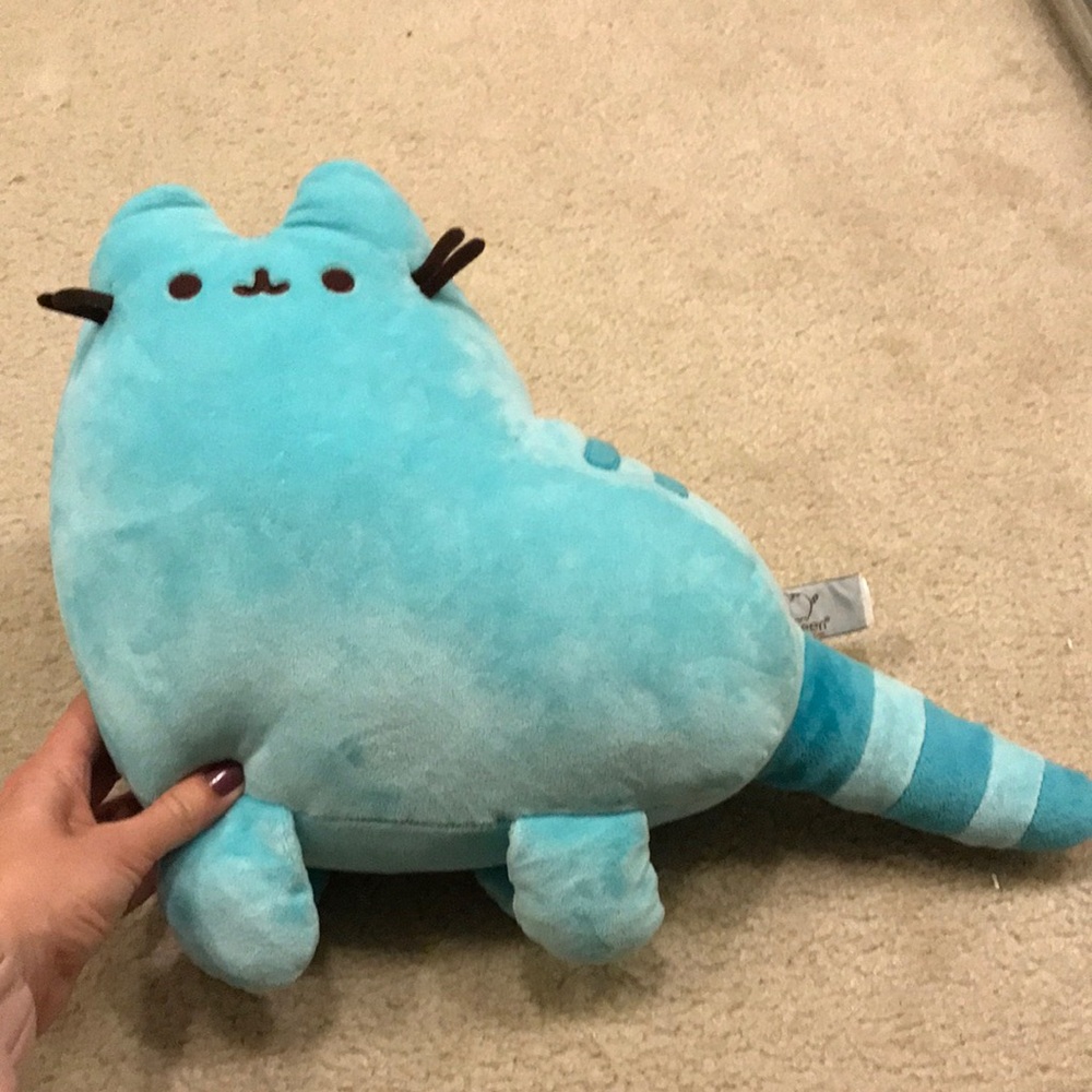 🌟 final sale - pusheen dino stuffie!!